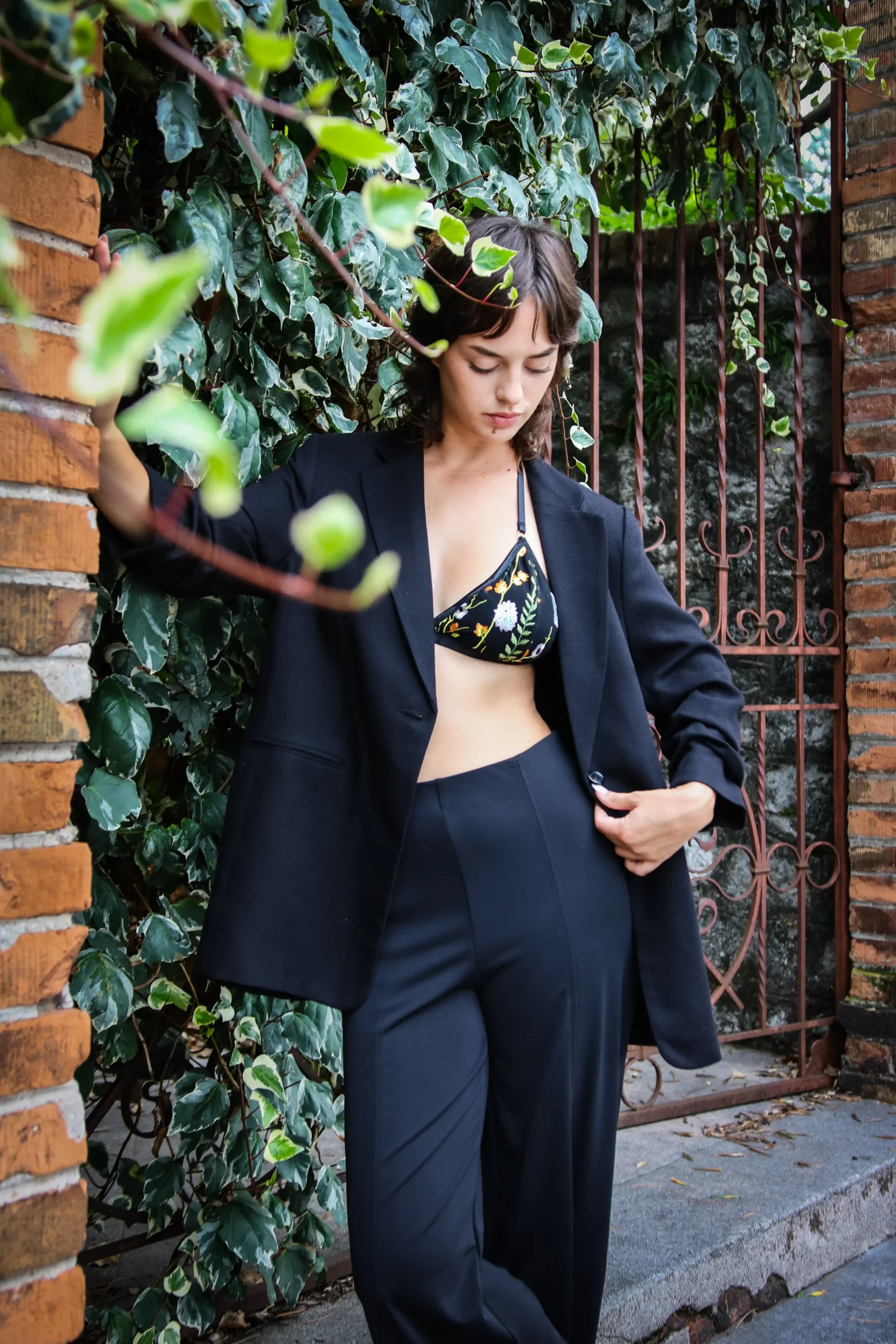 Dark Forest Embroidered Lingerie Set - Slika 2