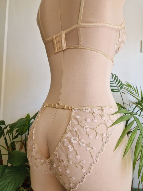 Sakura Bottoms - Classic & Ouvert Styles - Image 7